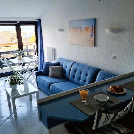 Lovely Harbour Studio In *